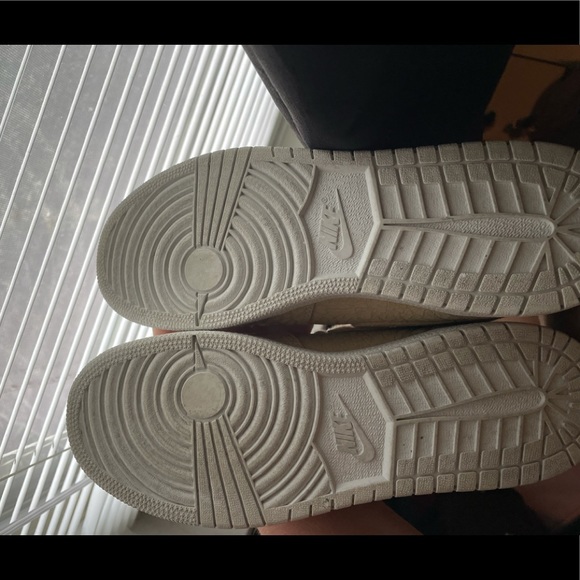 SOLD‼️ Nike Air Jordan 1 Retro High OG GG ‘Pearl’ - Picture 8 of 9